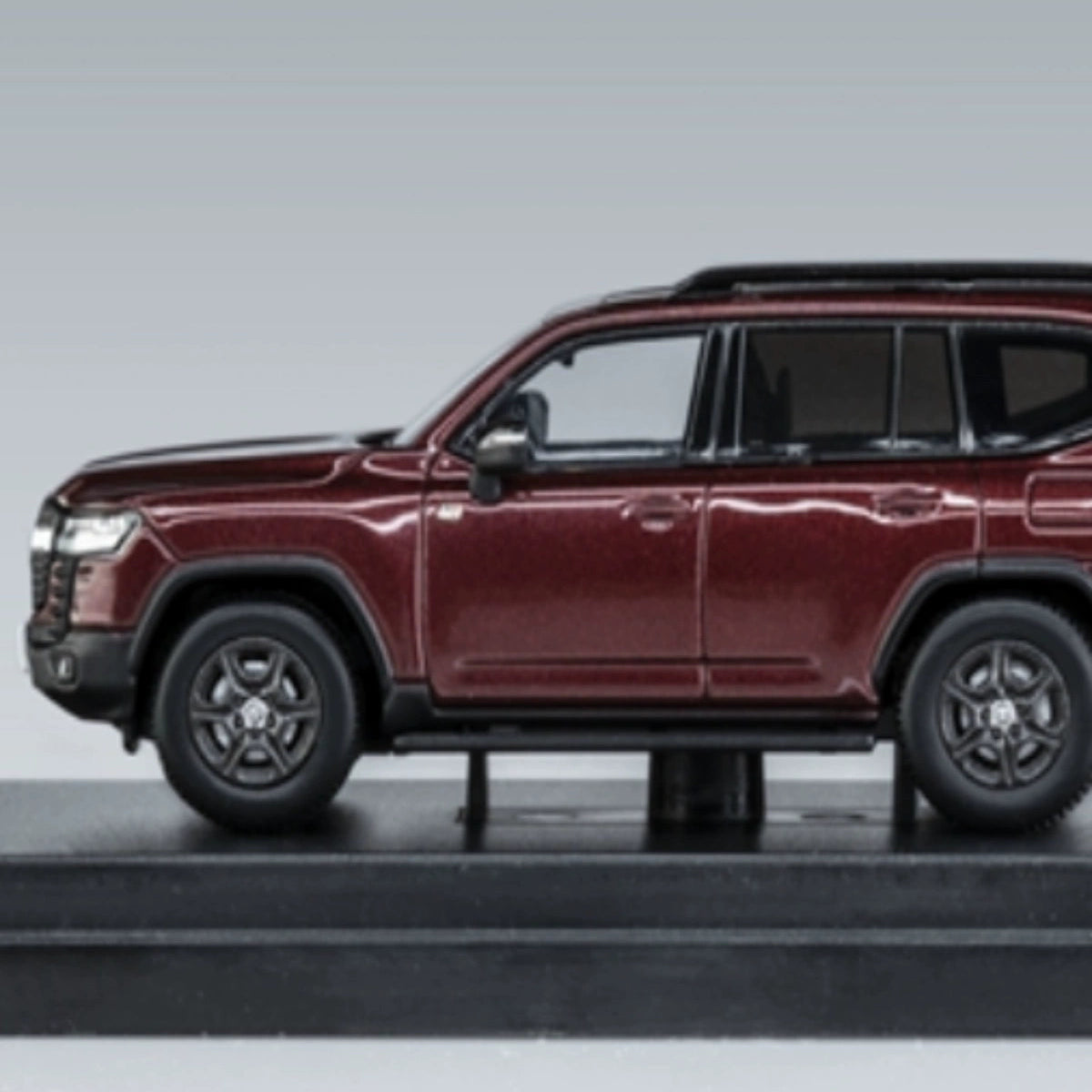 Mô hình xe LCD 1/64 Toyota LC300 GR Sport