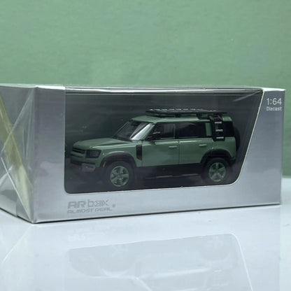 Mô hình xe Land Rover Defender 110 Green 70th ARBox 1:64 (Bản kỷ niệm)