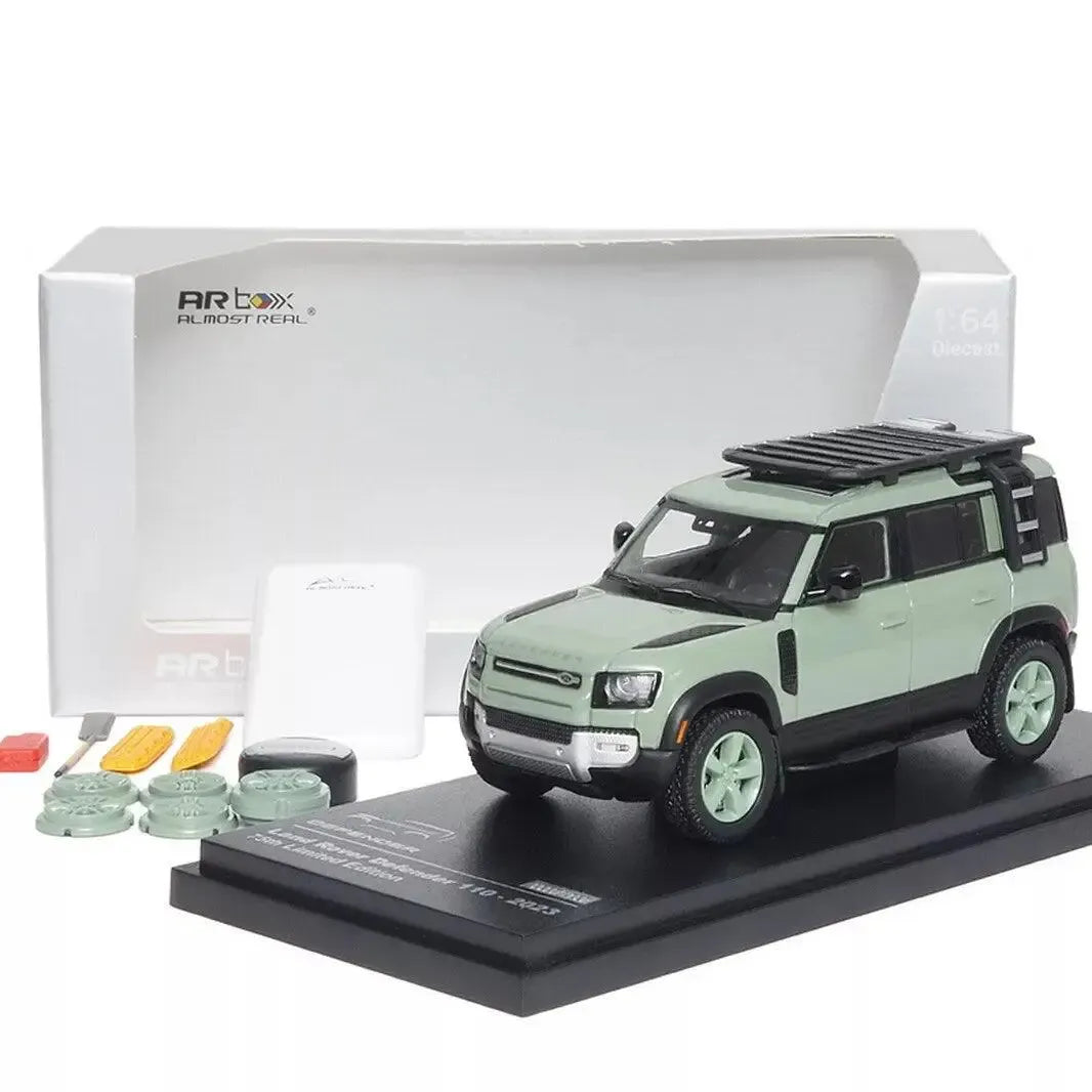 Mô hình xe Land Rover Defender 110 Green 70th ARBox 1:64 (Bản kỷ niệm)