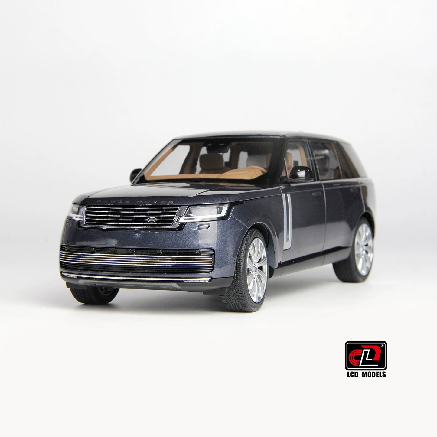 Mô hình xe Lexus 1/18 Land Rover LWB