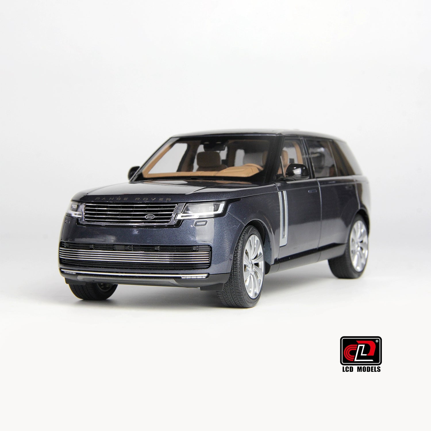 Mô hình xe Lexus 1/18 Land Rover LWB