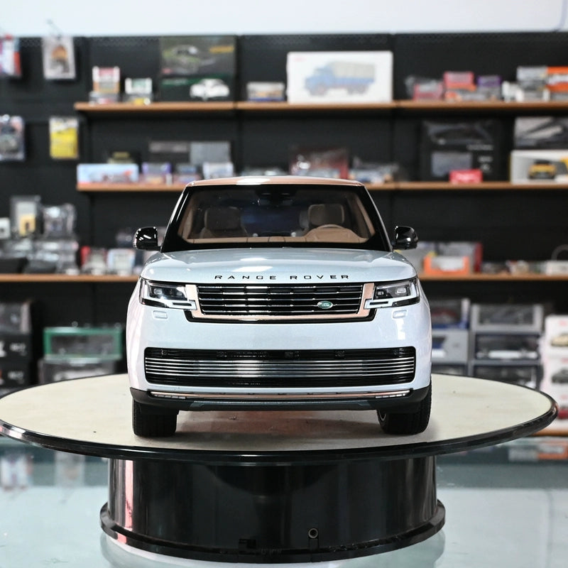 Mô hình xe Lexus 1/18 Land Rover LWB