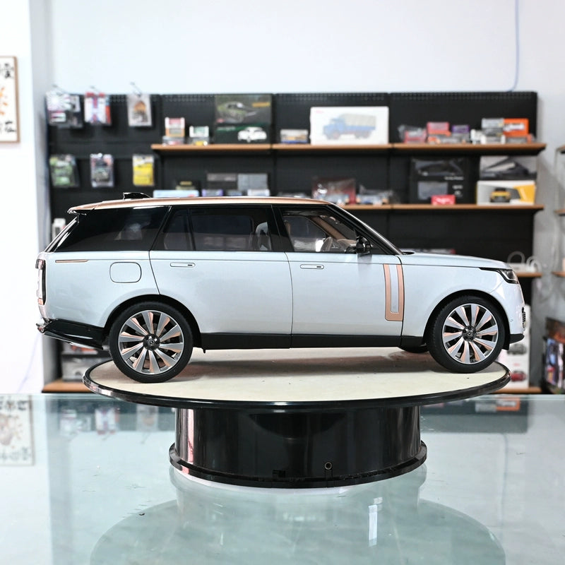 Mô hình xe Lexus 1/18 Land Rover LWB