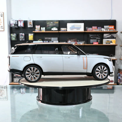 Mô hình xe Lexus 1/18 Land Rover LWB