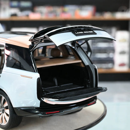 Mô hình xe Lexus 1/18 Land Rover LWB