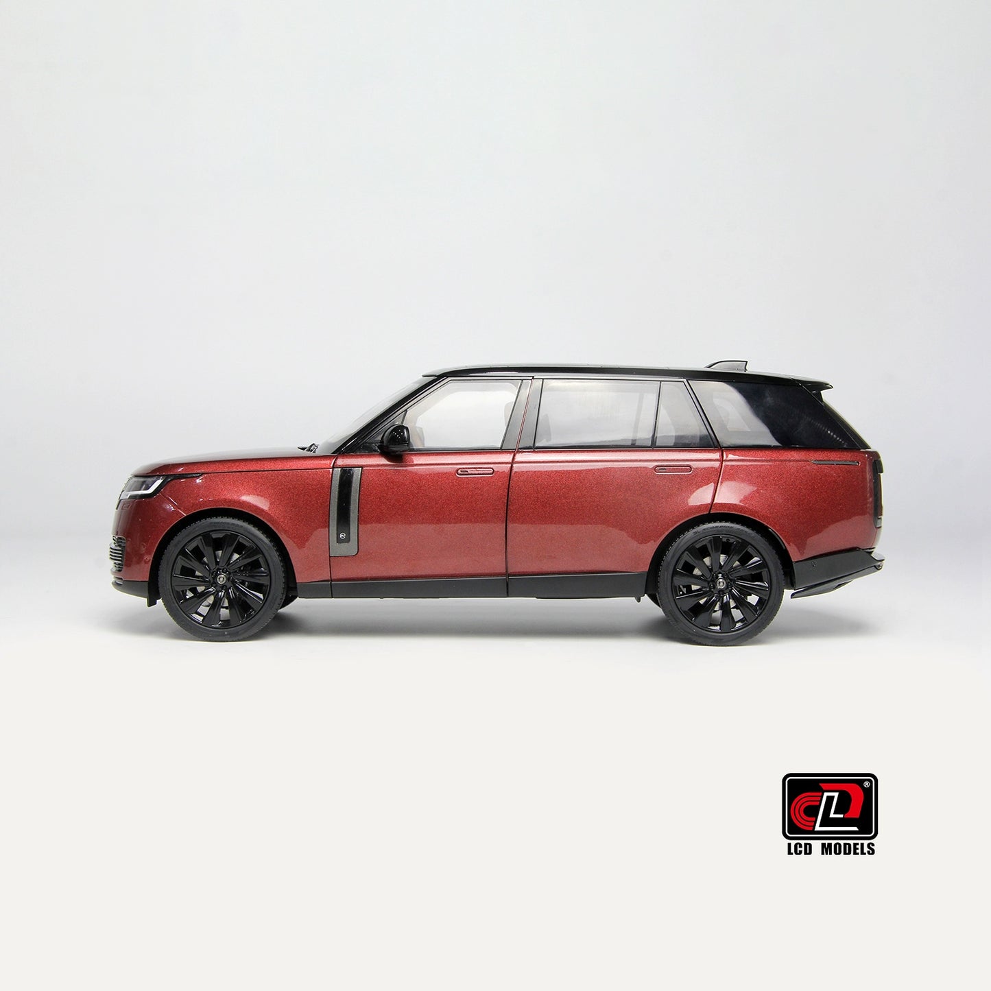 Mô hình xe Lexus 1/18 Land Rover LWB