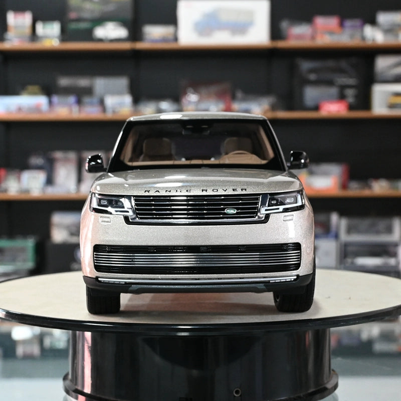 Mô hình xe Lexus 1/18 Land Rover LWB