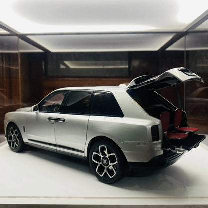 Mô hình xe Roll-Royces Cullinan KengFai 1/18