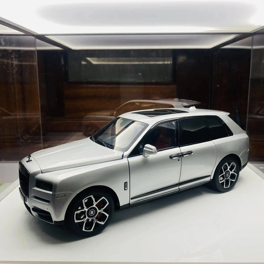 Mô hình xe Roll-Royces Cullinan KengFai 1/18