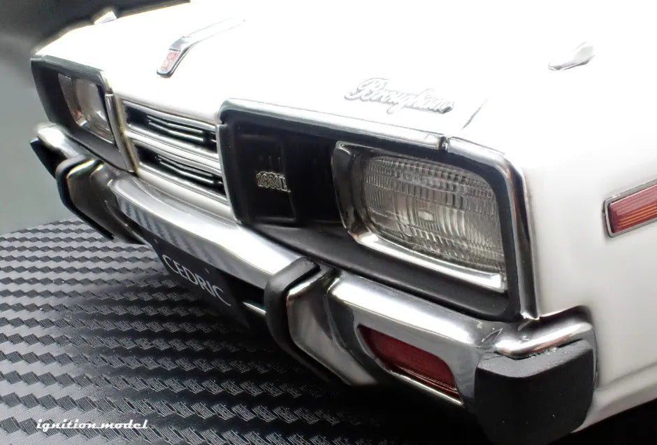 [PRE-SALE Q3/2025] Mô hình xe Ignition Model 1:18 Nissan Cedric Brougham (330) White - IG3561