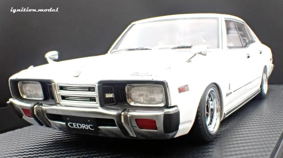 [PRE-SALE Q3/2025] Mô hình xe Ignition Model 1:18 Nissan Cedric Brougham (330) White - IG3561