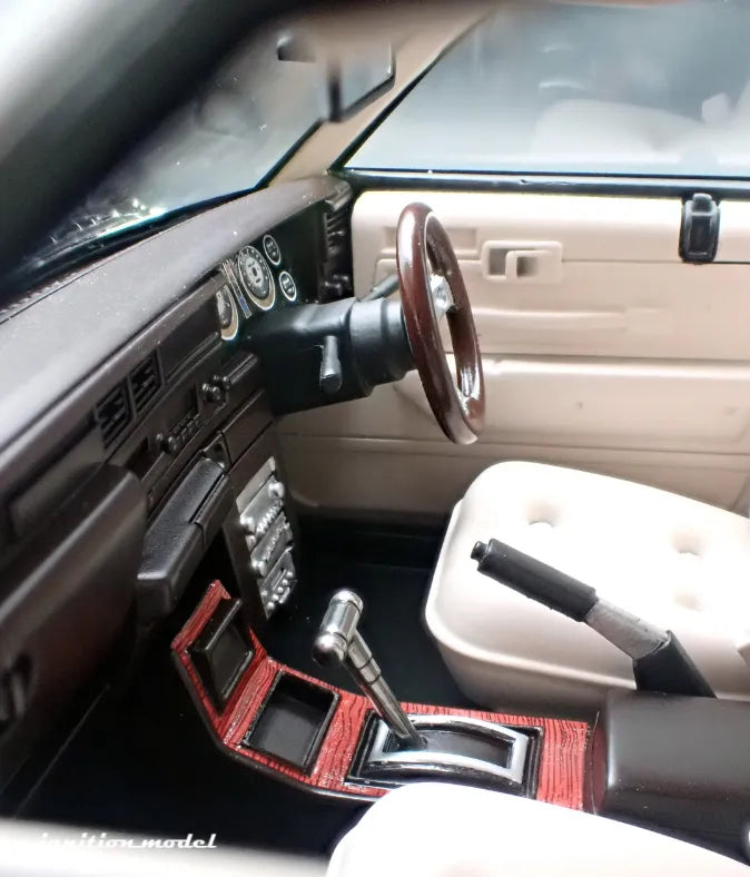 [PRE-SALE Q3/2025] Mô hình xe Ignition Model 1:18 Nissan Cedric Brougham (330) White - IG3561