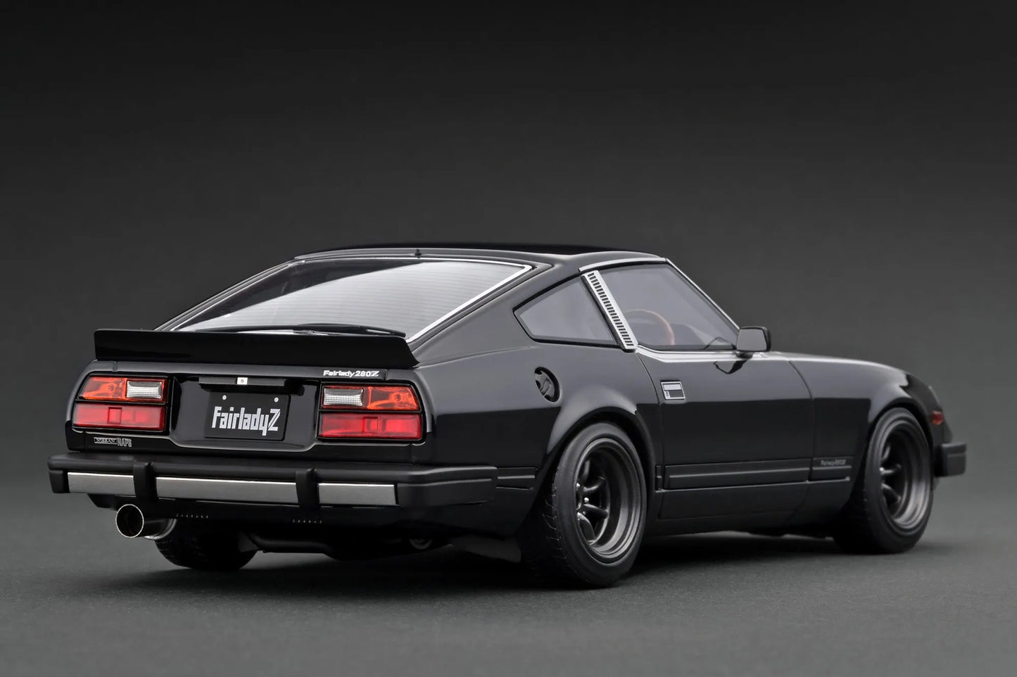 [PRE-SALE Q1/2025] Mô hình xe Ignition Model 1:18 Nissan Fairlady Z (S130) Black/Silver - IG3517