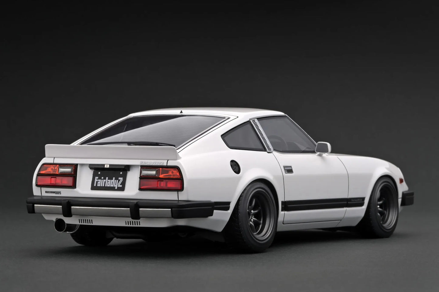 [PRE-SALE Q2/2025] Mô hình xe Ignition Model 1:18 Nissan Fairlady Z (S130) White - IG3524
