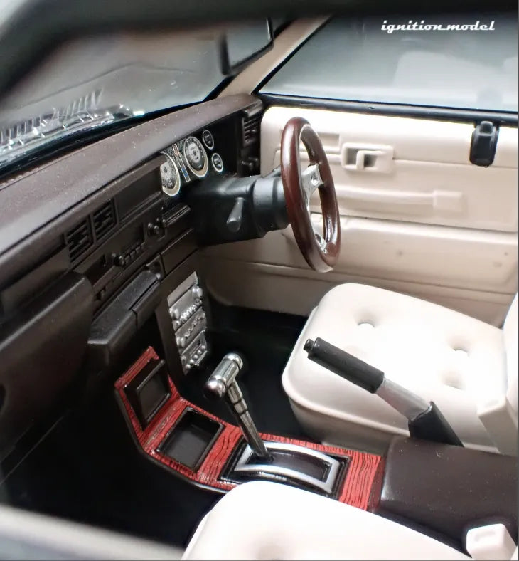 [PRE-SALE Q3/2025] Mô hình xe Ignition Model 1:18 Nissan Gloria Brougham (330) Black - IG3555