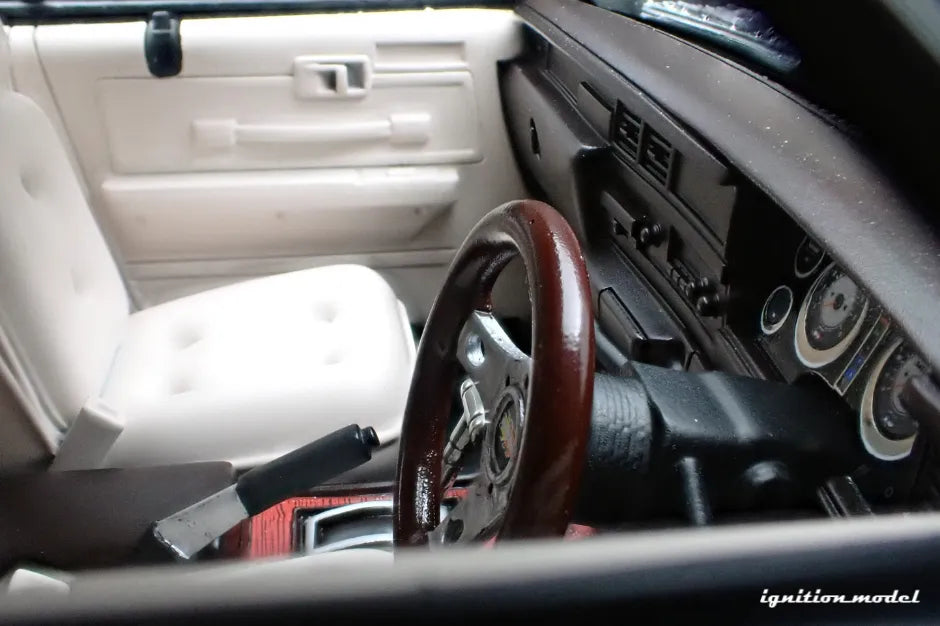 [PRE-SALE Q3/2025] Mô hình xe Ignition Model 1:18 Nissan Gloria Brougham (330) Black - IG3555