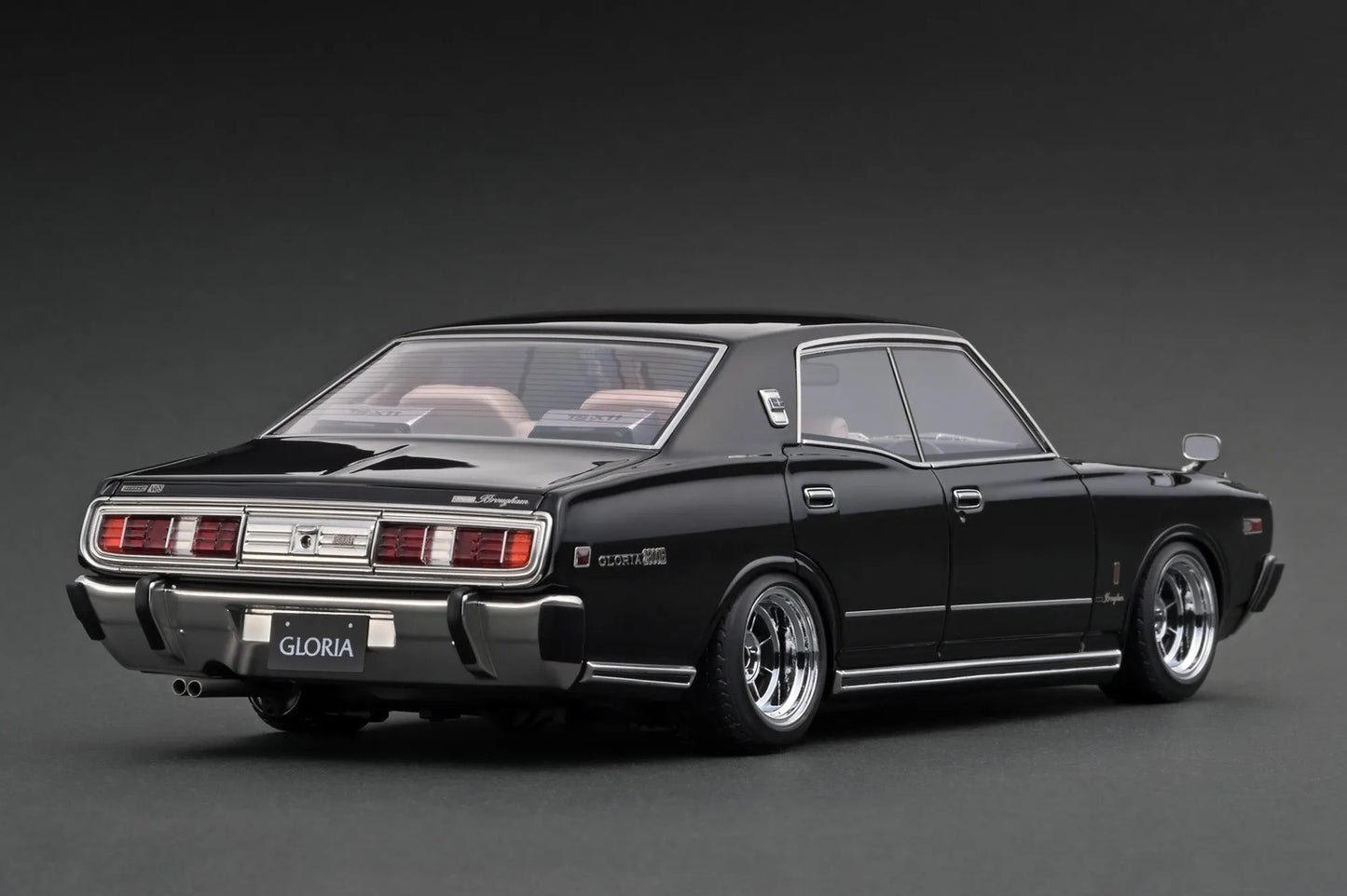 [PRE-SALE Q3/2025] Mô hình xe Ignition Model 1:18 Nissan Gloria Brougham (330) Black - IG3555