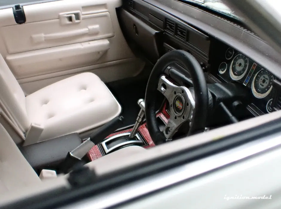 [PRE-SALE Q3/2025] Mô hình xe Ignition Model 1:18 Nissan Gloria Brougham (330) White - IG3556