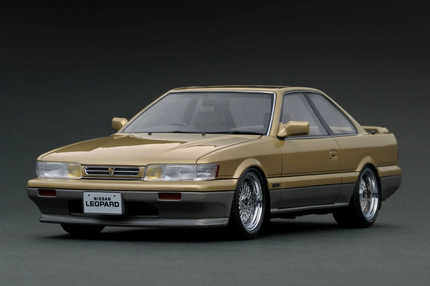 [PRE-SALE Q3/2025] Mô hình xe Ignition Model 1:18 Nissan Leopard Ultima V30TWINCAM TURBO (F31) Gold/Silver - IG3815