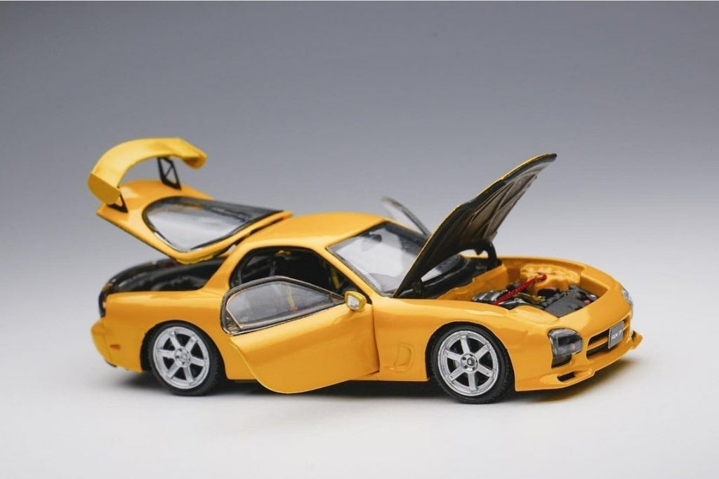 Mô hình xe PGM 1:64 Mazda RX-7 (FD3S) in Yellow Luxury Version / PGM-640801B