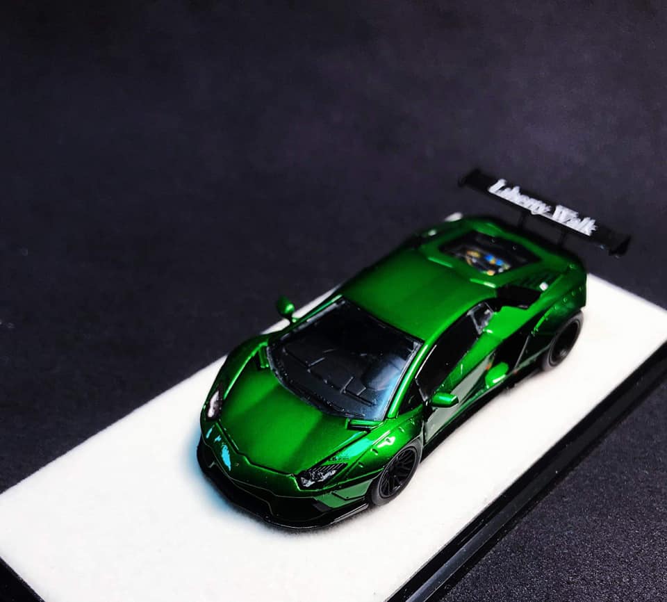 Mô hình xe PGM 1:64 Lamborghini Aventador LP700 Liberty Walk Metallic Green Luxury Edition / PGM-LAMBO-GREEN-1