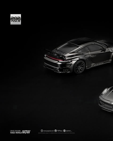 Sắp ra mắt Quý 01/2026 mô hình xe POPRACE 1:64 992 STINGER GTR DARK CHROME PRDC-005