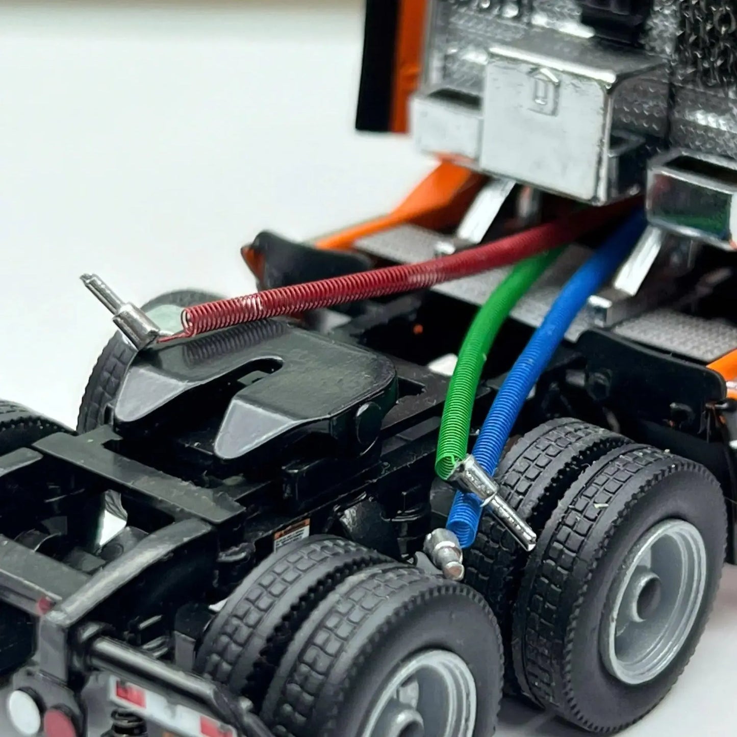 [PRE-ORDER] Mô hình xe rơ-mooc Freightliner Century Tractor Trailer "SCHNEIDER" 1:50