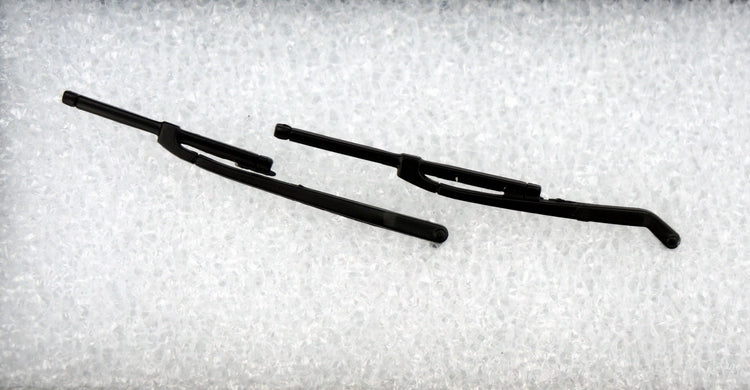 Phụ kiện Kyosho 1/18 Volkswagen Phaeton cần gạt mưa