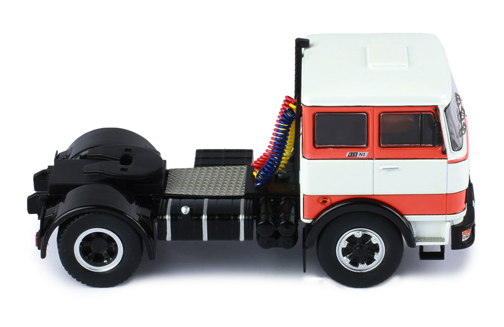 Mô hình xe đầu kéo IXO 1:43 Fiat 619 N1 1980 - TR093