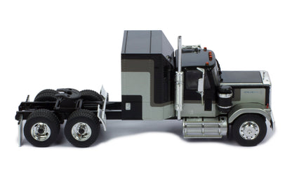Mô hình xe đầu kéo IXO 1:43 Gmc General 1980 Black And Silver - TR117