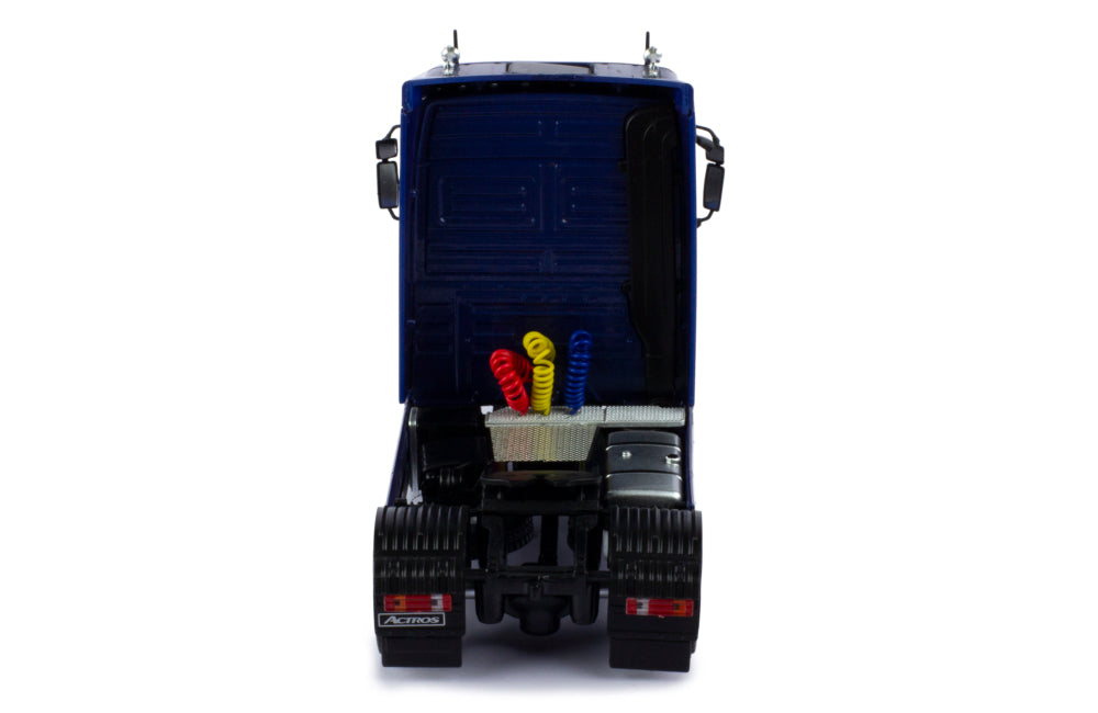 Mô hình xe đầu kéo IXO 1:43 Mercedes-Benz Actros Mp1 1995 Dark Blue Metallic - TR121.22