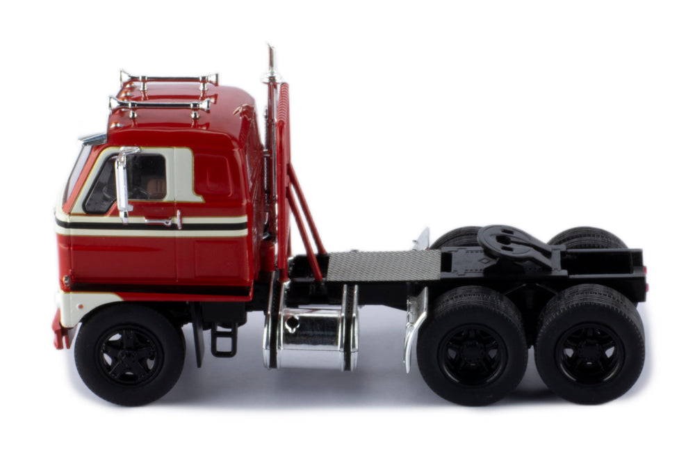 Mô hình xe đầu kéo IXO 1:43 International Harvester Dcof-405聽 1959 White And Red - TR130.22