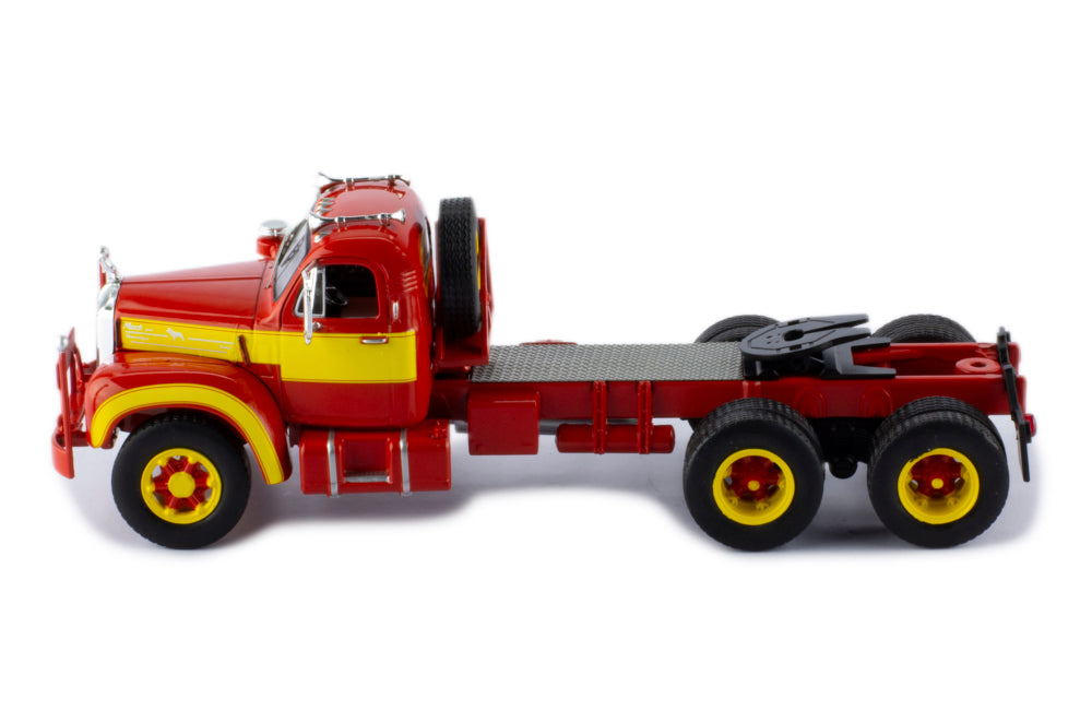 Mô hình xe đầu kéo IXO 1:43 Mack B 61 1953 Red And Yellow - TR131.22