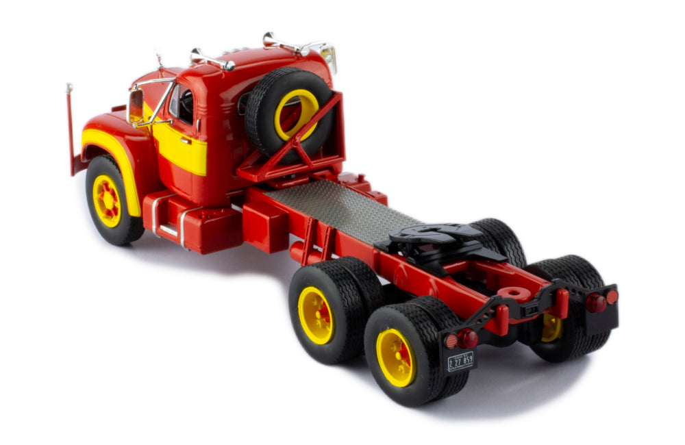 Mô hình xe đầu kéo IXO 1:43 Mack B 61 1953 Red And Yellow - TR131.22