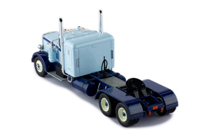 Mô hình xe đầu kéo IXO 1:43 Peterbilt 350 1952 Light Blue / Blue - TR133.22