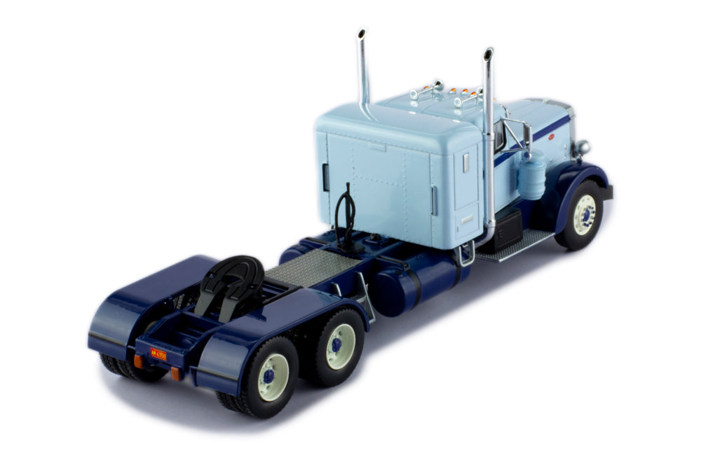 Mô hình xe đầu kéo IXO 1:43 Peterbilt 350 1952 Light Blue / Blue - TR133.22