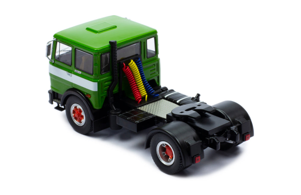Mô hình xe đầu kéo IXO 1:43 Fiat 690 N1 1980 Green And White - TR147.22