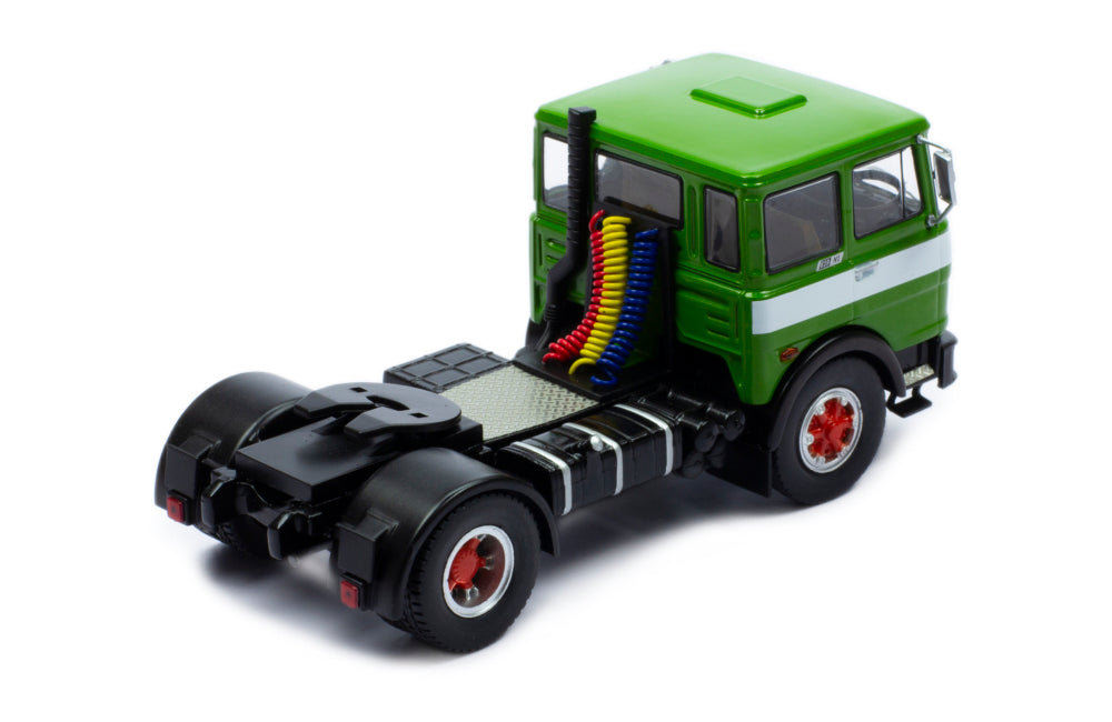 Mô hình xe đầu kéo IXO 1:43 Fiat 690 N1 1980 Green And White - TR147.22