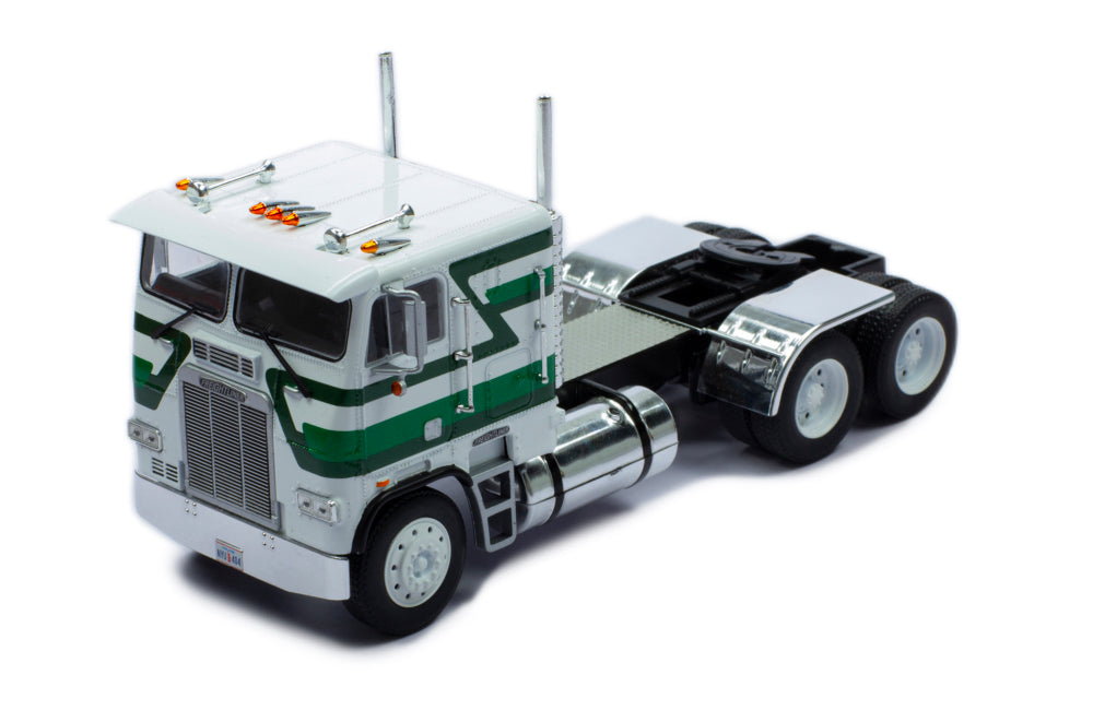 Mô hình xe đầu kéo IXO 1:43 Freightliner Fla - 1993 White With Stripes - TR149.22