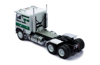 Mô hình xe đầu kéo IXO 1:43 Freightliner Fla - 1993 White With Stripes - TR149.22