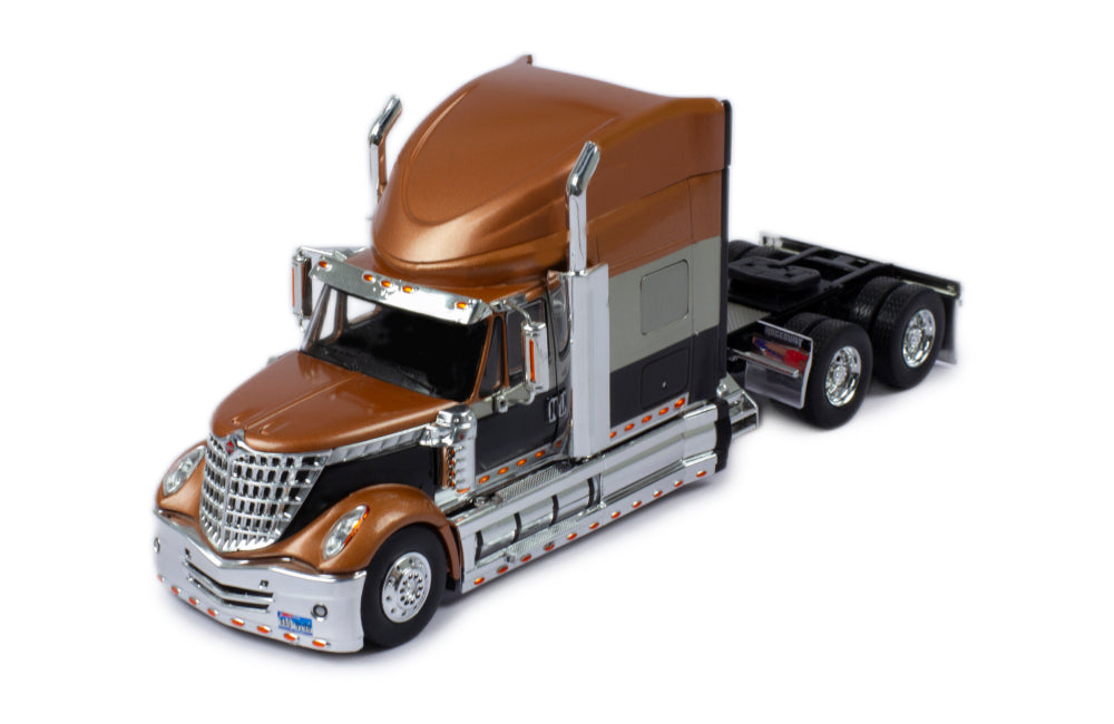Mô hình xe đầu kéo IXO 1:43 International Lonestar 2010 Mettalic Orange And Black - TR152.22