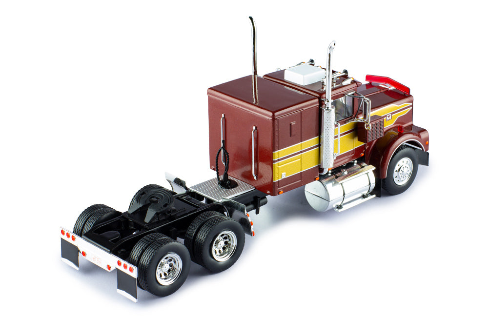 Mô hình xe đầu kéo IXO 1:43 Marmon Chdt 1980 Metallic Red - TR157.22
