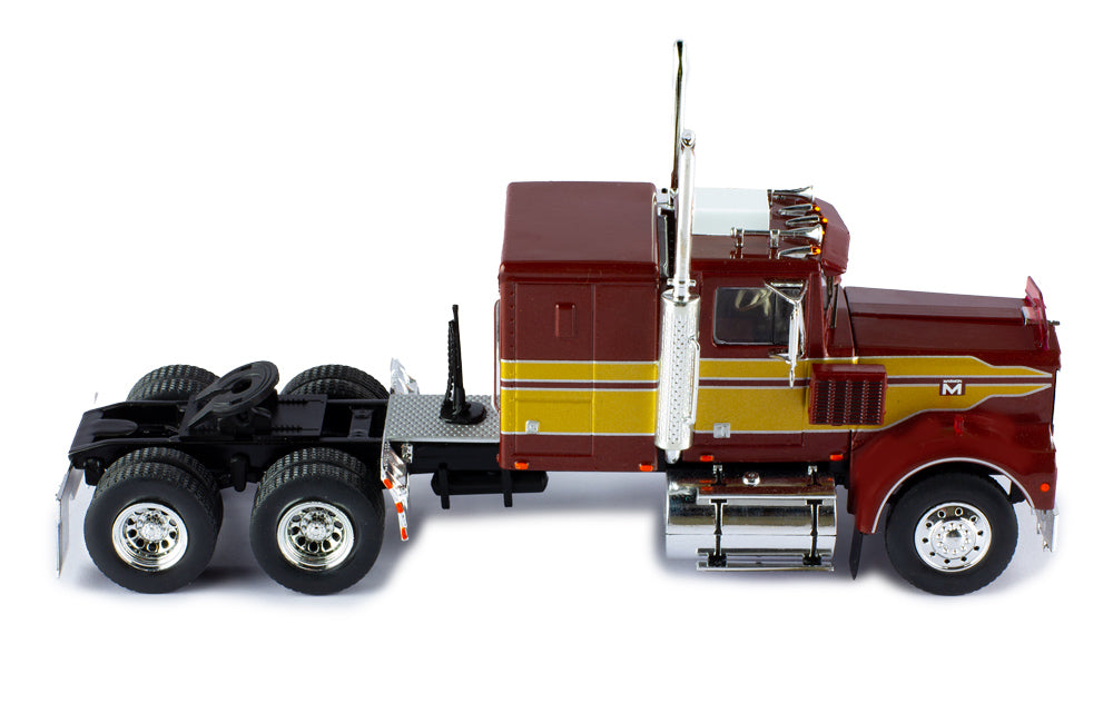 Mô hình xe đầu kéo IXO 1:43 Marmon Chdt 1980 Metallic Red - TR157.22