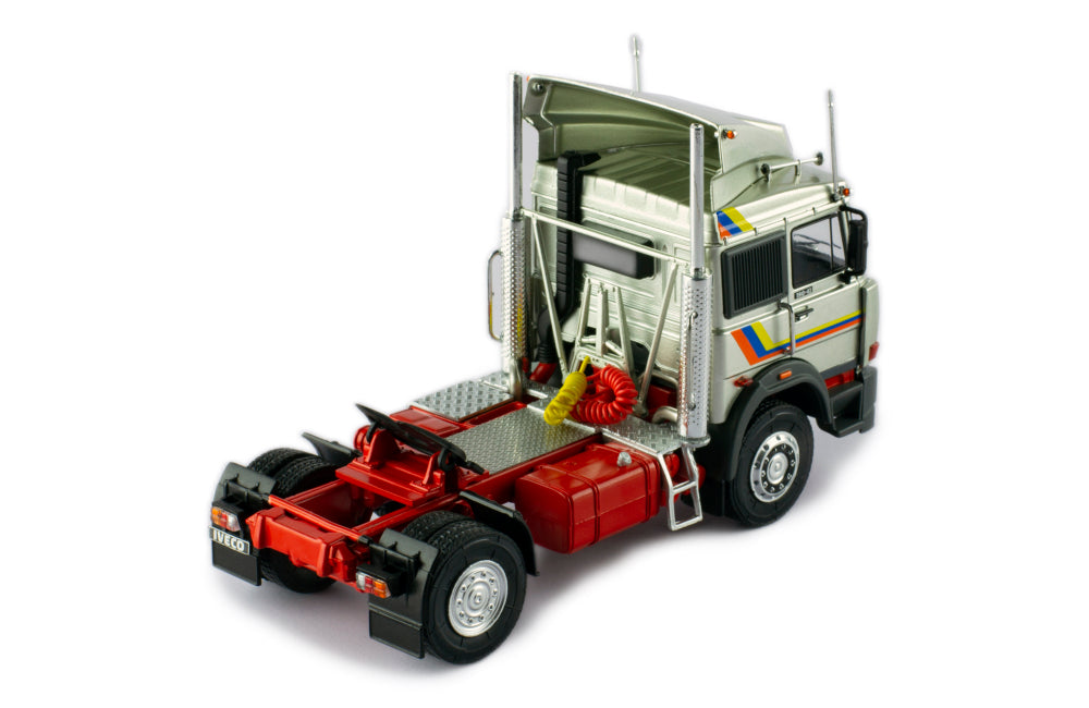 Mô hình xe đầu kéo IXO 1:43 Iveco Turbostar 1984 Silver - TR163.22