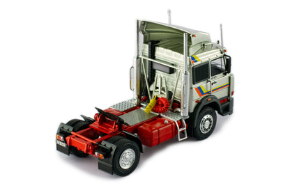 Mô hình xe đầu kéo IXO 1:43 Iveco Turbostar 1984 Silver - TR163.22