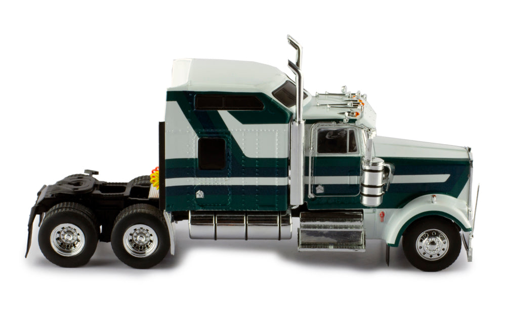 Mô hình xe đầu kéo IXO 1:43 Kenworth W900 1990 White And Green - TR164.22