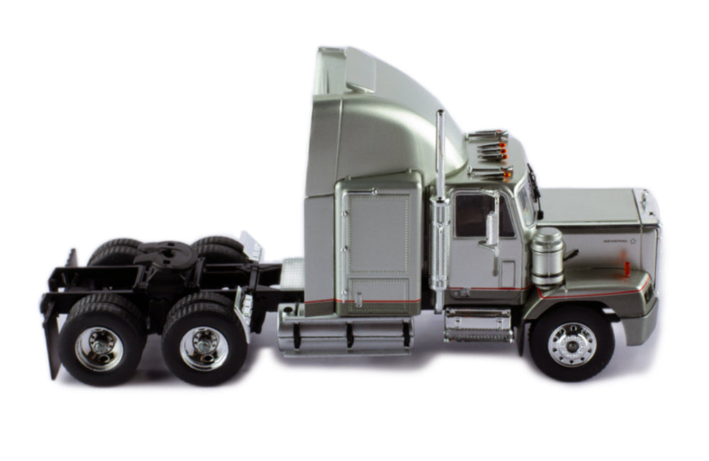 Mô hình xe đầu kéo IXO 1:43 Gmc General Sbfa 1988 Metallic Grey - TR166.22
