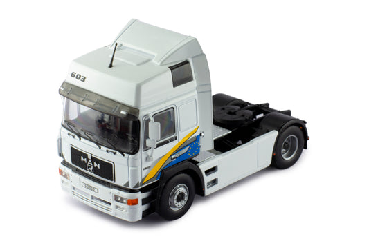 Mô hình xe đầu kéo IXO 1:43 Man F2000 19.463 1994 White - TR174.22