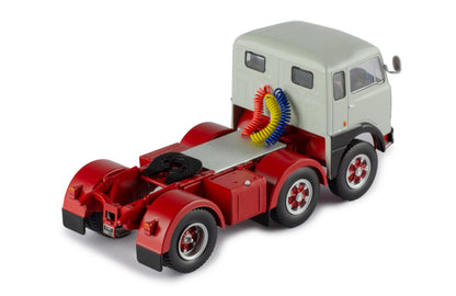 Mô hình xe đầu kéo IXO 1:43 Fiat 690 T1 1961 Grey - TR176.22