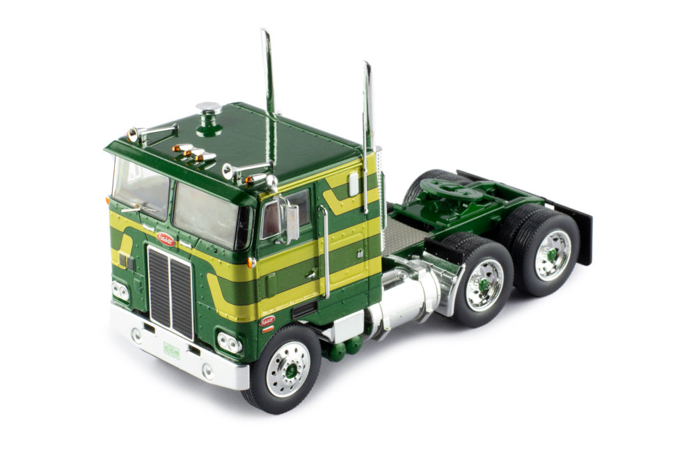 Mô hình xe đầu kéo IXO 1:43 Peterbilt 352 "Pacemaker" 1979 Green With Stripes - TR184.22